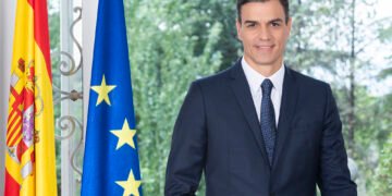 Spanish PM announces new gender equality law for politics and business